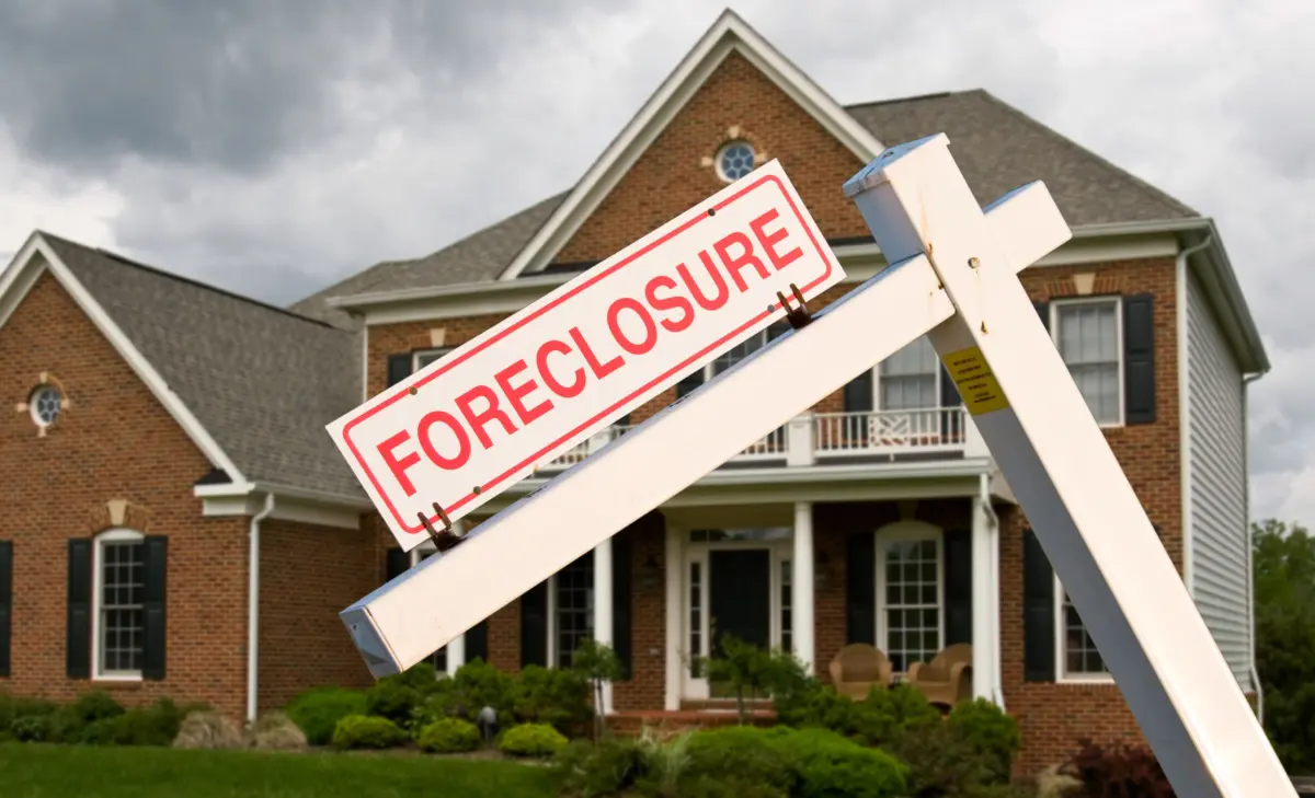 Navigating Foreclosure Law